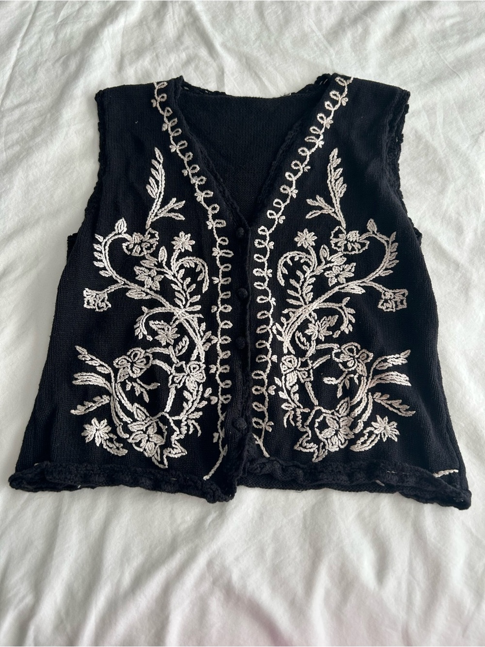 Vintage Black Embroidered Floral Button-Front Vest - Picture 3 of 10